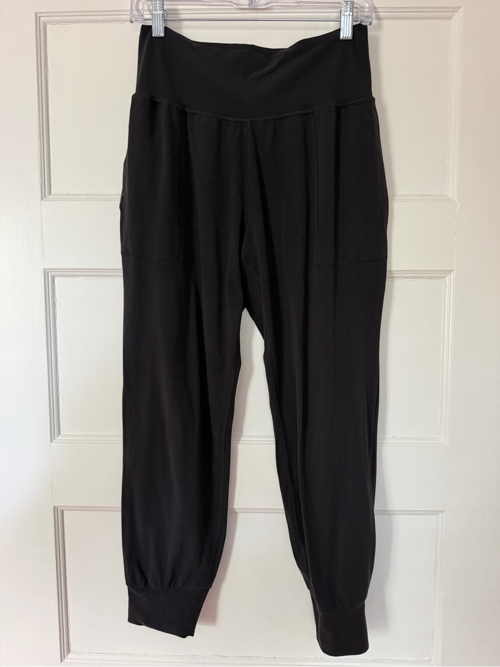 Athleta Salutation Jogger Women’s Medium Black High Rise Powervita Pants